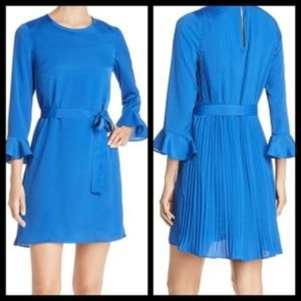 Le Gali Blue Bell Sleeved Cocktail Dress - Flawed Size L